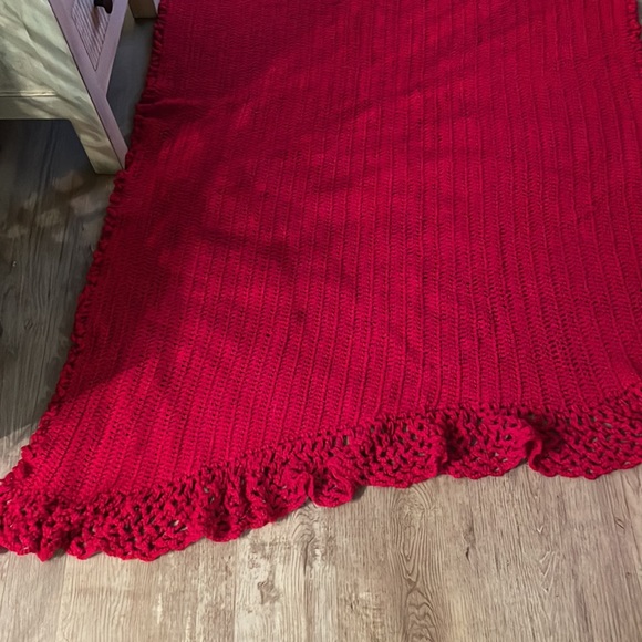 Cranberry colored Afghan 8ftx3ft - Picture 2 of 4
